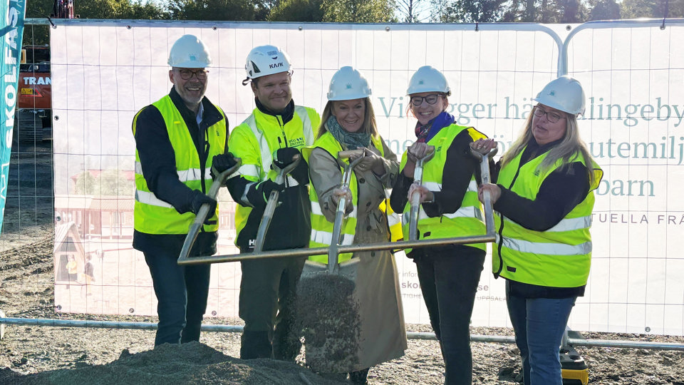 Spadtag med specialspade för bygget av Bälingebys nya förskola